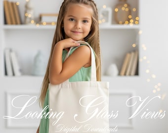 Mockup de sacola de lona, mockup de sacola feminina, mockup de sacola infantil, mockup de sacola para livros infantil, mockup de sacola infantil personalizada.