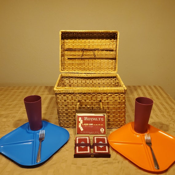 Vintage picnic basket