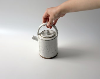 Mulle Tea Pot - Natural Tea Pot - Pottery Teapot - Ceramic Teapot - Handmade - White Cylinder Teapot