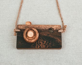 Personalized Wooden Toy Camera for Toddlers - Baby Photo Props, Rustic Nursery Decor, Boho Baby Shower Gift