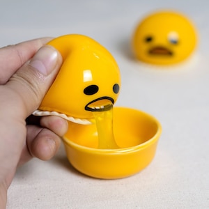 Gudetema Stress Relief Squeeze Ball - Puking Prank Toy for Kids and Adults, Liquid Fidget Egg Fun!