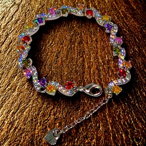 Elegant Multi-Color Crystal Bracelet | Unique Style Women&#39;s Jewelry