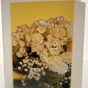 Grußkarte: Gelbe Nelke, Schleierkraut, Viel Grün zum Geburtstag, Jubiläum, Danke, Denken an Dich, Sympathie, Willkommen