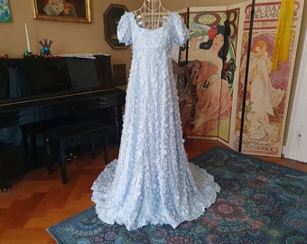 Regency style dream dress "Daphne Bridgerton" in pastel blue with 3D flowers and train in size. XS