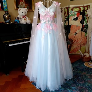 Floor-length dream dress "Fairy Queen" with 3D butterflies and flowers in size. XS