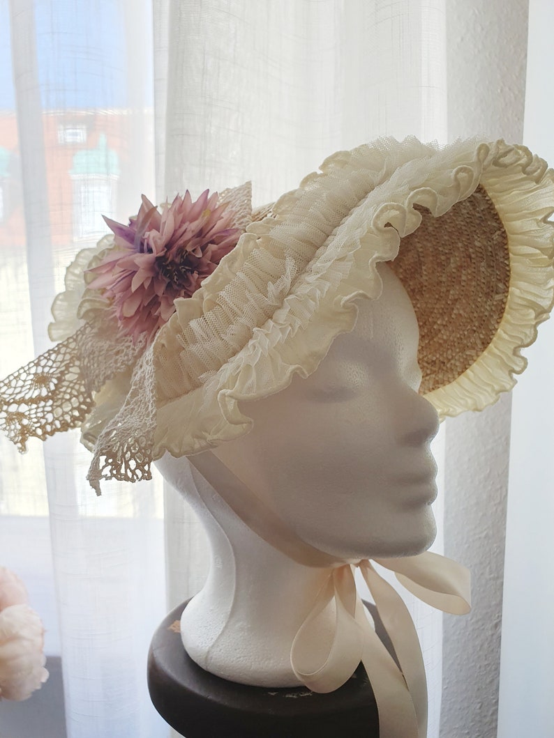 Straw hat Regency Beauty with satin ribbon, lace and dahlia image 4