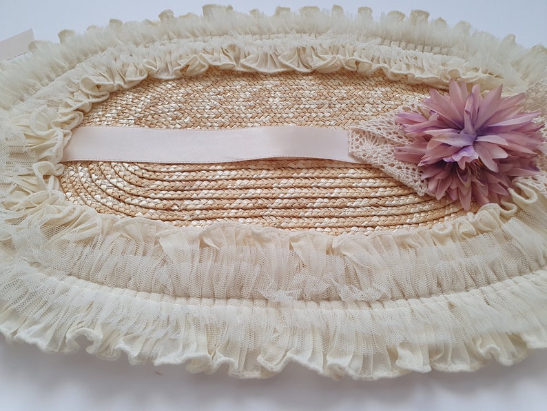 Straw hat Regency Beauty with satin ribbon, lace and dahlia image 7