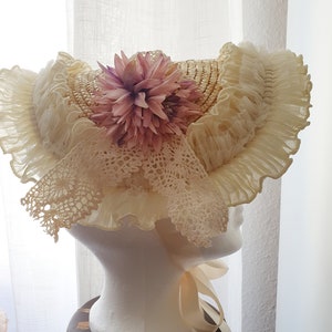 Straw hat Regency Beauty with satin ribbon, lace and dahlia image 3