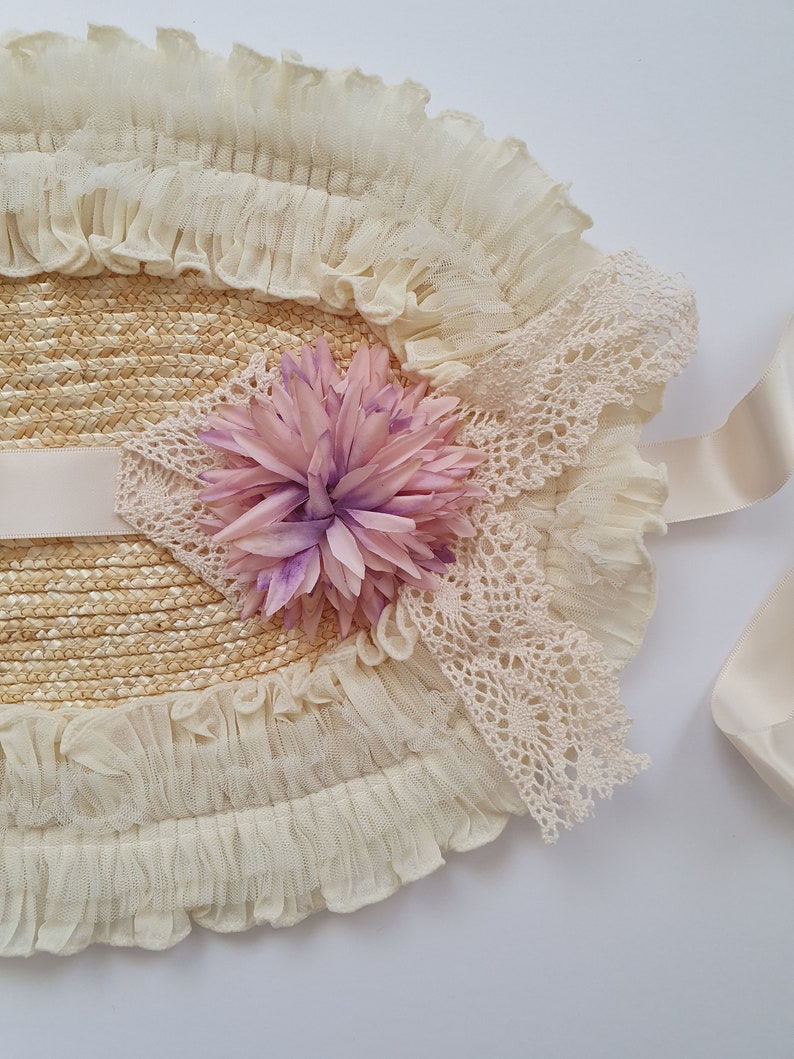 Straw hat Regency Beauty with satin ribbon, lace and dahlia image 6