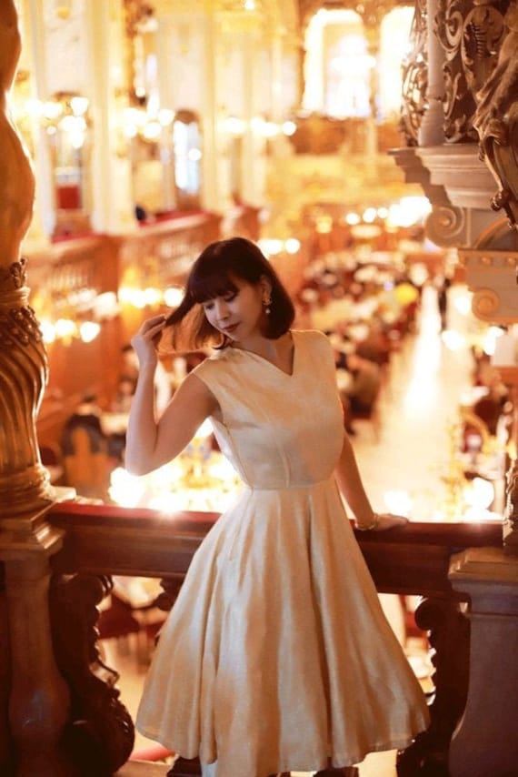 Authentic Vintage 50s Dress in Cream Size S