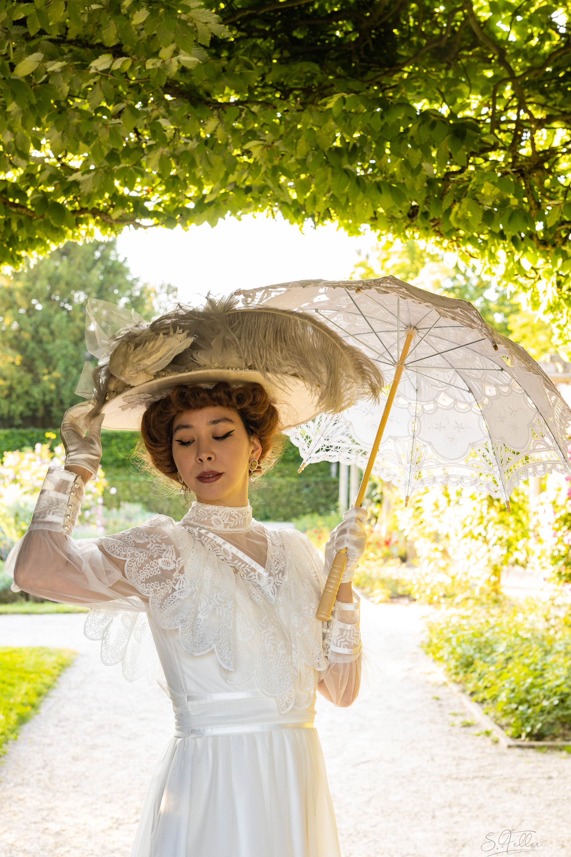 60 white 2024 wedding umbrellas