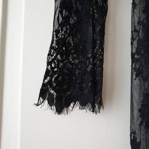 Vestido largo transparente Divine Feminity confeccionado en encaje negro y algodón en talla. XS imagen 7