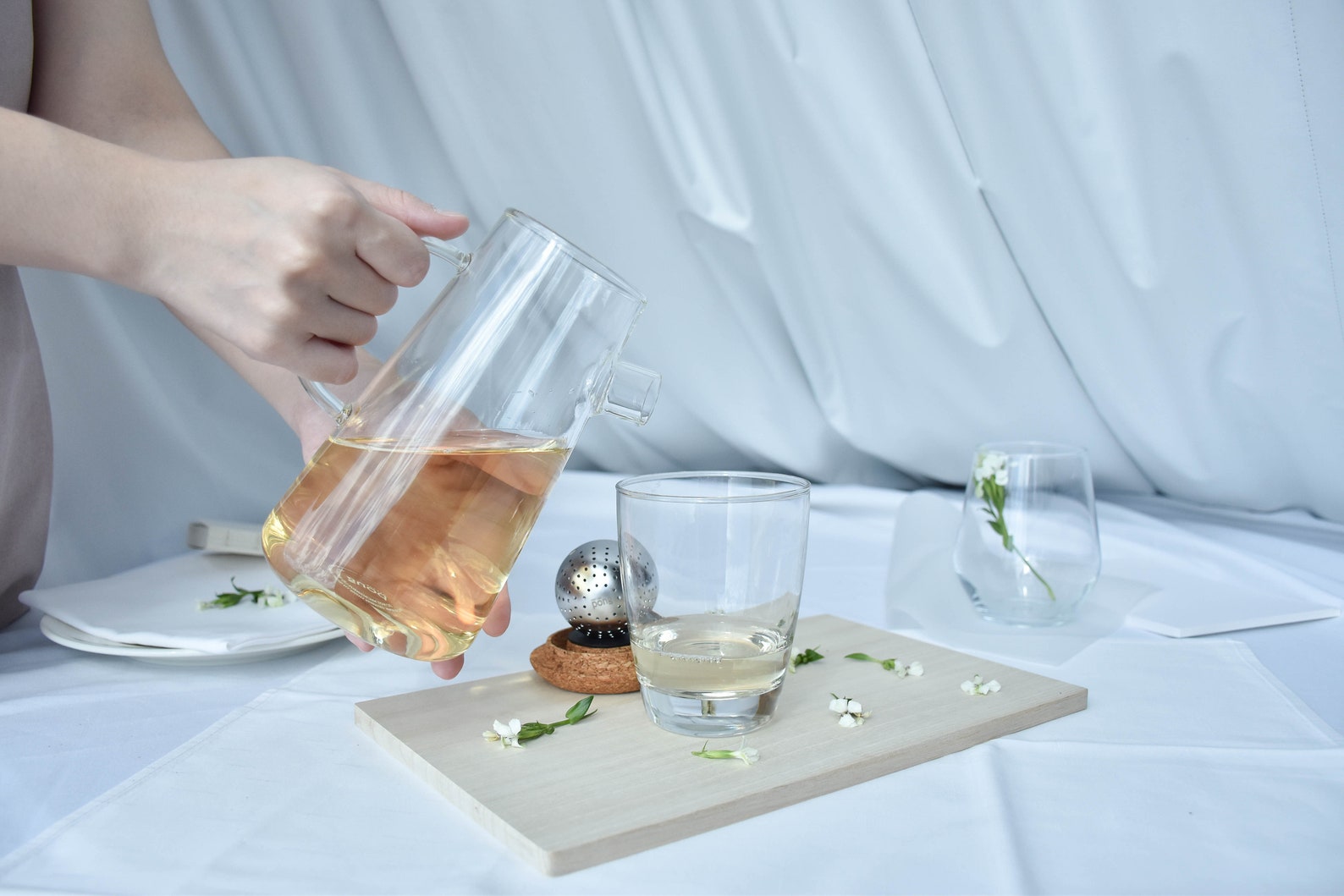 Oht Glass Tea Pot, Tea Infuser Adjusts to Your Taste drip Tray