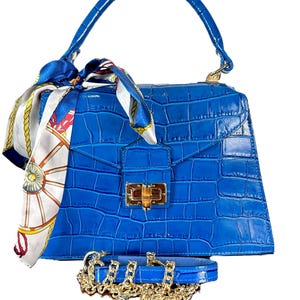 Bolso de mano de piel italiana para mujer, con estampado de cocodrilo, bandolera de diseñador, hecho a mano en piel italiana con asa superior – Nala Blue