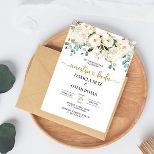 Sjabloon Spaanse huwelijksuitnodiging wit en goud. Invitaciones de boda floral en español bewerkbaar, Spaans. Direct downloaden