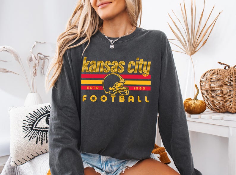 Comfort Colors Kansas City Football Vintage Sweatshirt T-Shirt,Retro Long Sleeve Shirt , Kansas City Fan Gift , Sunday Football image 12