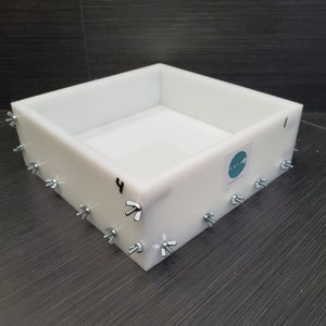 10 inch by 10 inch reusable resin mold