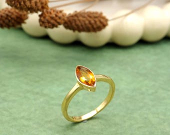 Anel de Citrino em Formato de Marquise • Anel de Noivado de Citrino em Ouro • Anel Delicado com Gema Amarela • Joia com Pedra de Nascimento de Novembro • Presente para Ela