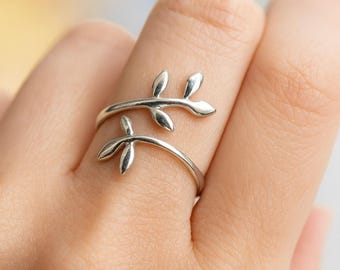 Leaf Wrap Ring • Adjustable Silver Leaf Ring • Nature Inspired Jewelry • Botanical Open Band • Dainty Plant Ring • Minimalist Gift for Her