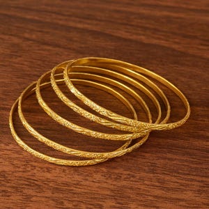 Set van 3 armbanden, 14k gold filled armbanden, dunne armbanden, 14k geelgouden stapelarmbanden, modern minimalistisch