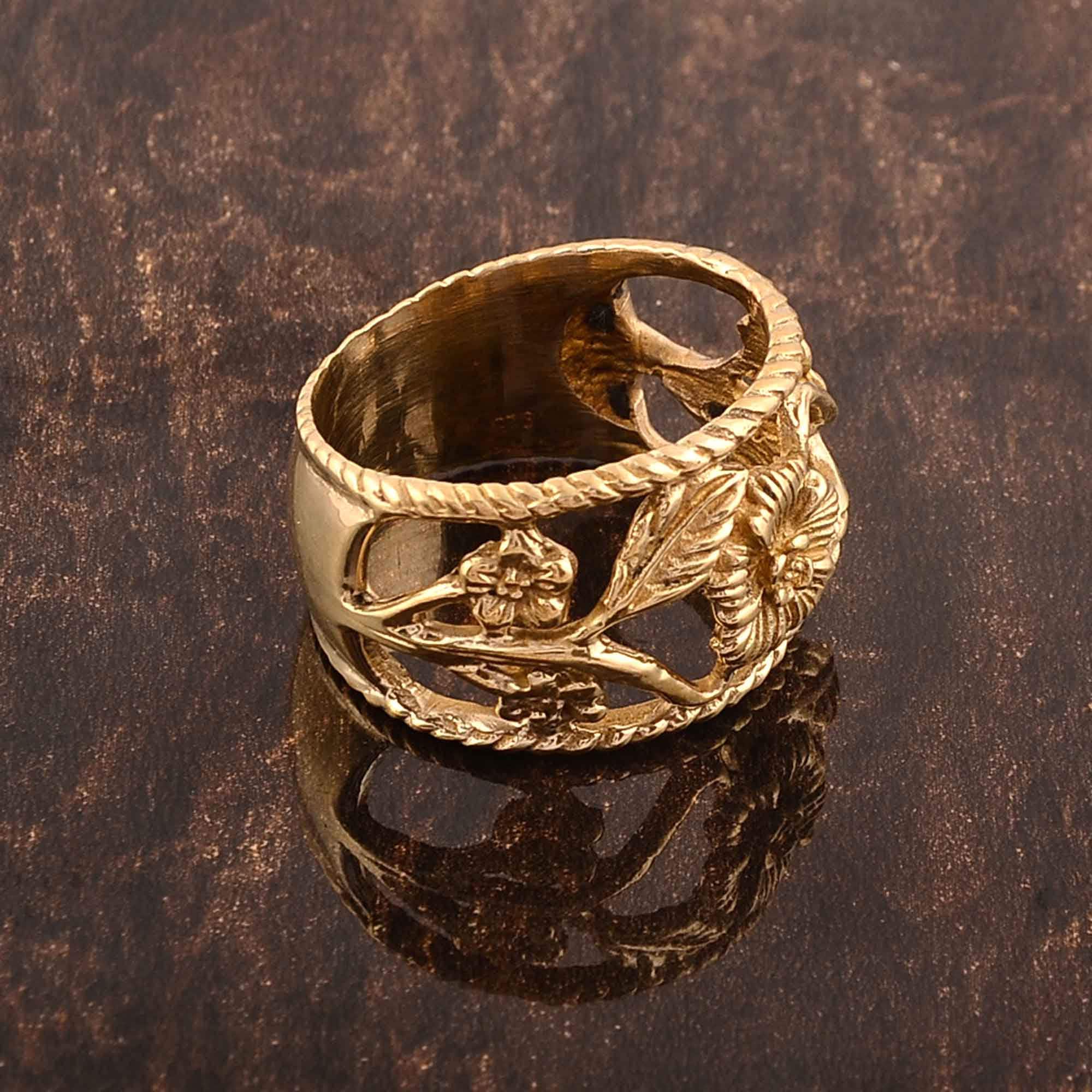 Gold Floral Statement Ring – Nature-inspired Vintage Botanical
