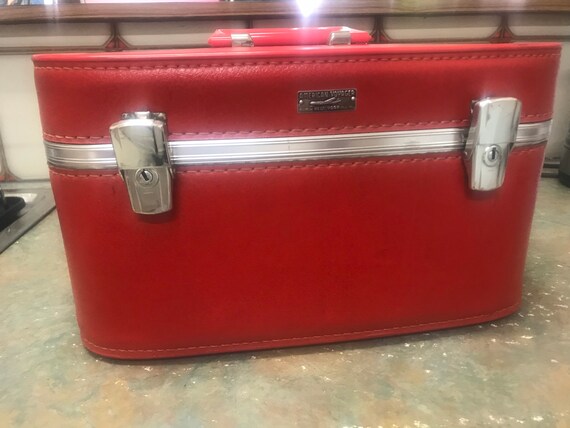 1960s vanity case