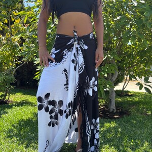 Hawaii Design Sarong Pareo Black White Plumeria Tropical Cruise Beach Pool Sexy Bikini Cover-Up Wrap Dress