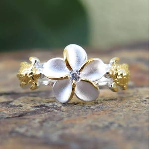 Hawaiian Jewelry .925 Silver Gold Honu Turtle Plumeria Flower CZ Wedding Ring Band 8mm