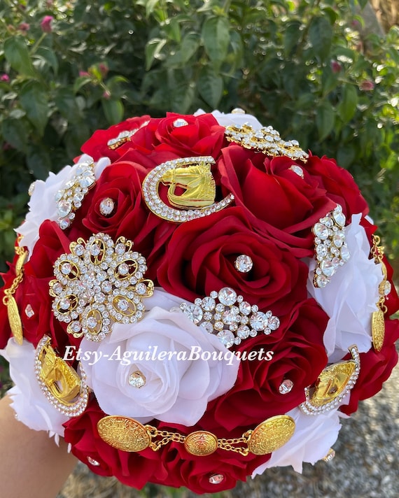Ramo de Quinceañera Roja y Blanca Herradura Ramo de - Etsy España Ramo de Quinceañera Roja y Blanca Herradura Ramo de - Etsy España