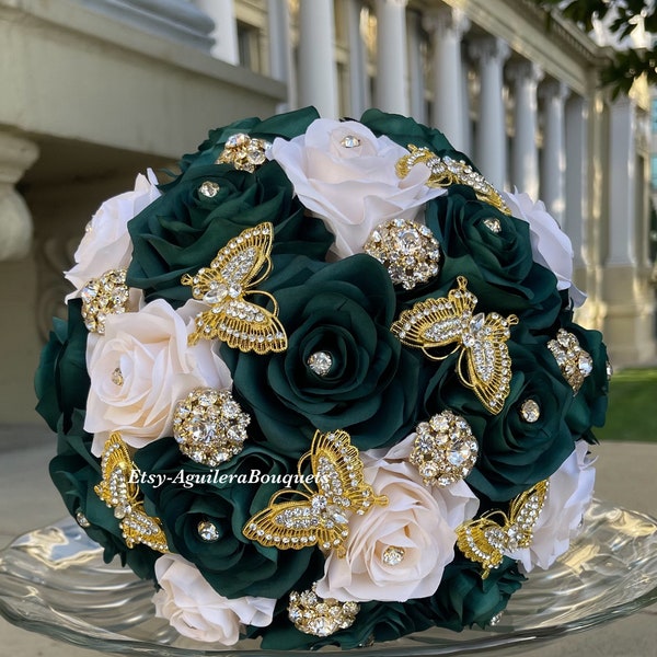 Emerald Green Quinceañera Bouquet, Emerald Green Bridal Bouquet, Emerald Green Quince Bouquet, Emerald Green Gold Bouquet, Gold Butterflies