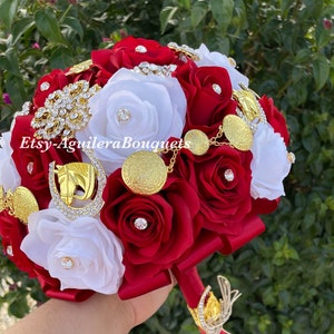 Red and White Quinceañera Bouquet, Horseshoe, Quince bouquet, Charra Quinceanera, Ramo Charro, Red and White Quince Bouquet,