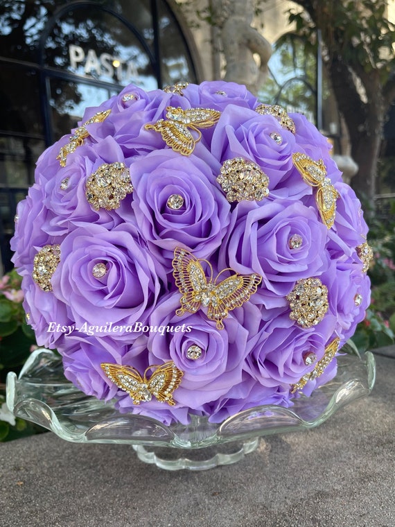 Lilac Quinceañera Bouquet, Butterfly Theme, Lilac Quince Bouquet, Gold  Lilac Bouquet, Lilac Bridal Bouquet, Gold Butterflies 