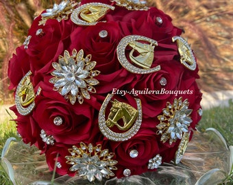 Red Quinceañera Bouquet, Charra Quinceañera, Red Quince Bouquet, Red Charro bouquet, Red Quince bouquet, Ramo Charro, Horseshoe Brooch