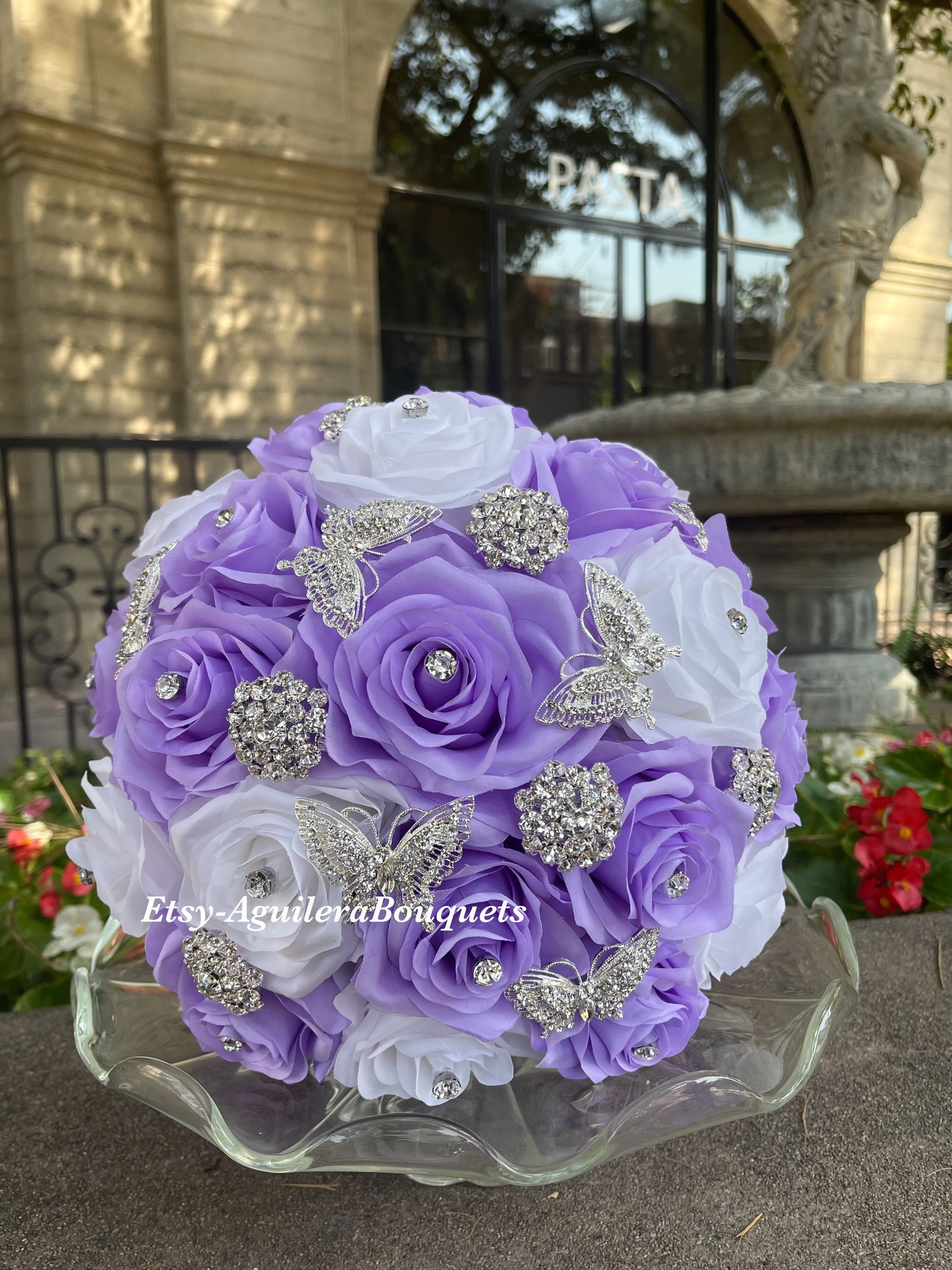 Lila White Garden Rose Bouquet