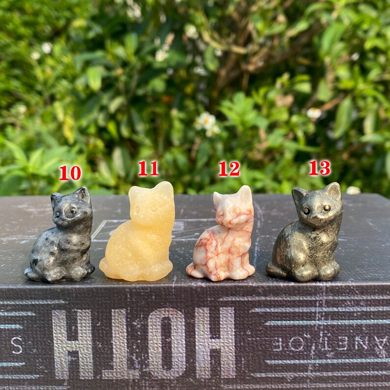 Mini Crystal Cat Figurine, Gemstone Cat Carving, Crystal Animal Status
