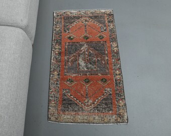 1'7 x 3'1 Ft Turkish Vintage Rug, Antique Rug, Kitchen Rug, 2x3 Rug, Boho Decor, Faded Rug, Home Decor, 2x3 Bath Rug, Gift Rug, Cute Rug