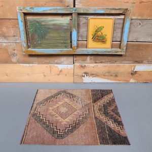 2&#39;3 x 2&#39;7 Ft Wool Vintage Rug, Door Mat, Handmade Wool Bath mat, Mini Rug, Turkish Small Rug, Wool Bedside Rug, 2x3 Kitchen Throw Rug