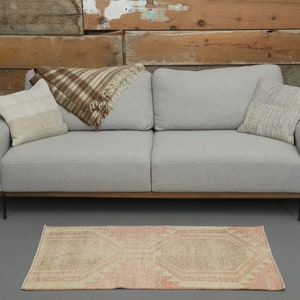 Tappeto vintage turco 2&#39;4 x 4&#39;2 piedi, tappeto da bagno, tappeto di lana fatto a mano, tappeto piccolo, tappeto da ingresso, tappeto 2x4, tappeto antico, tappeto boho, tappeto geometrico