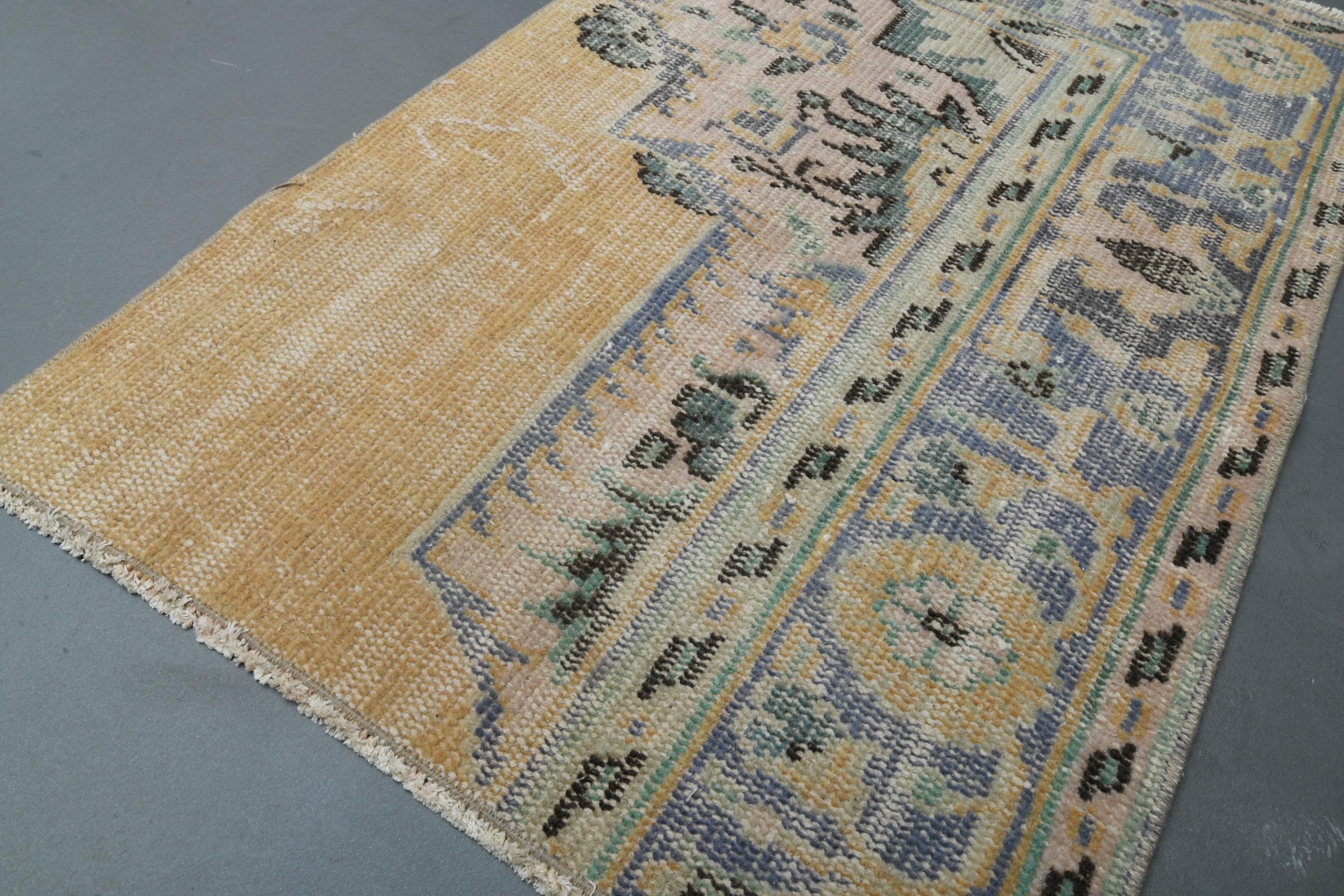 2.1x3.2 Ft Turkish Vintage Rug, Antique Rug, Kitchen Rug, 2x3 Rug