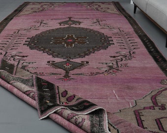 137×123 “Rose quartz”ViNTAGE TURKiSH RUG Vintage Pink Turkish Rare Rug. 7.1x3.6 Ft Vintage Living