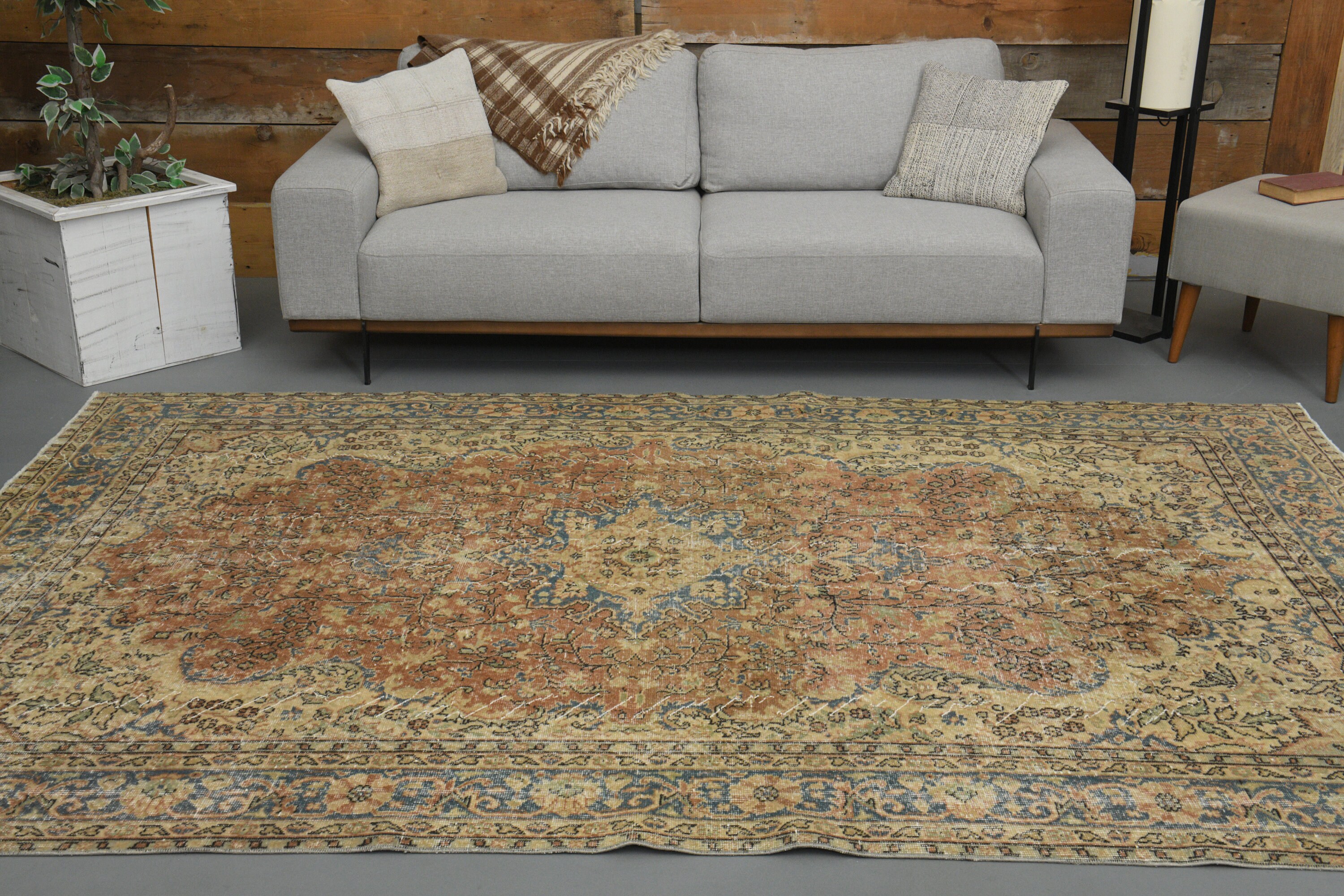 6'7 X 10'2 Ft One-of-a-kind Vintage Oriental Area Rug for Bedroom