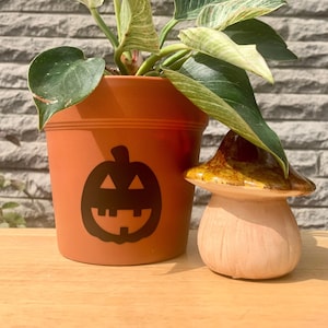 Jack-O’-Lantern 6’ Plastic Terra Cotta Planter Pot