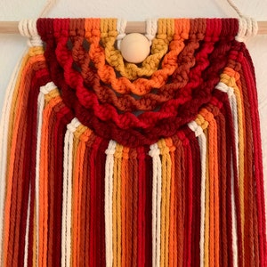 Mittelgroße Makramee Regenbogen Halbkreis Wandbehang Bild 3