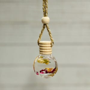 Beautiful Car Diffuser | Air Freshener | Cute Car Diffuser | Hanging Car Diffuser | Freshies | Car Accessories