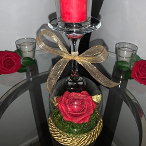 Portacandele in bicchiere di vino rosa