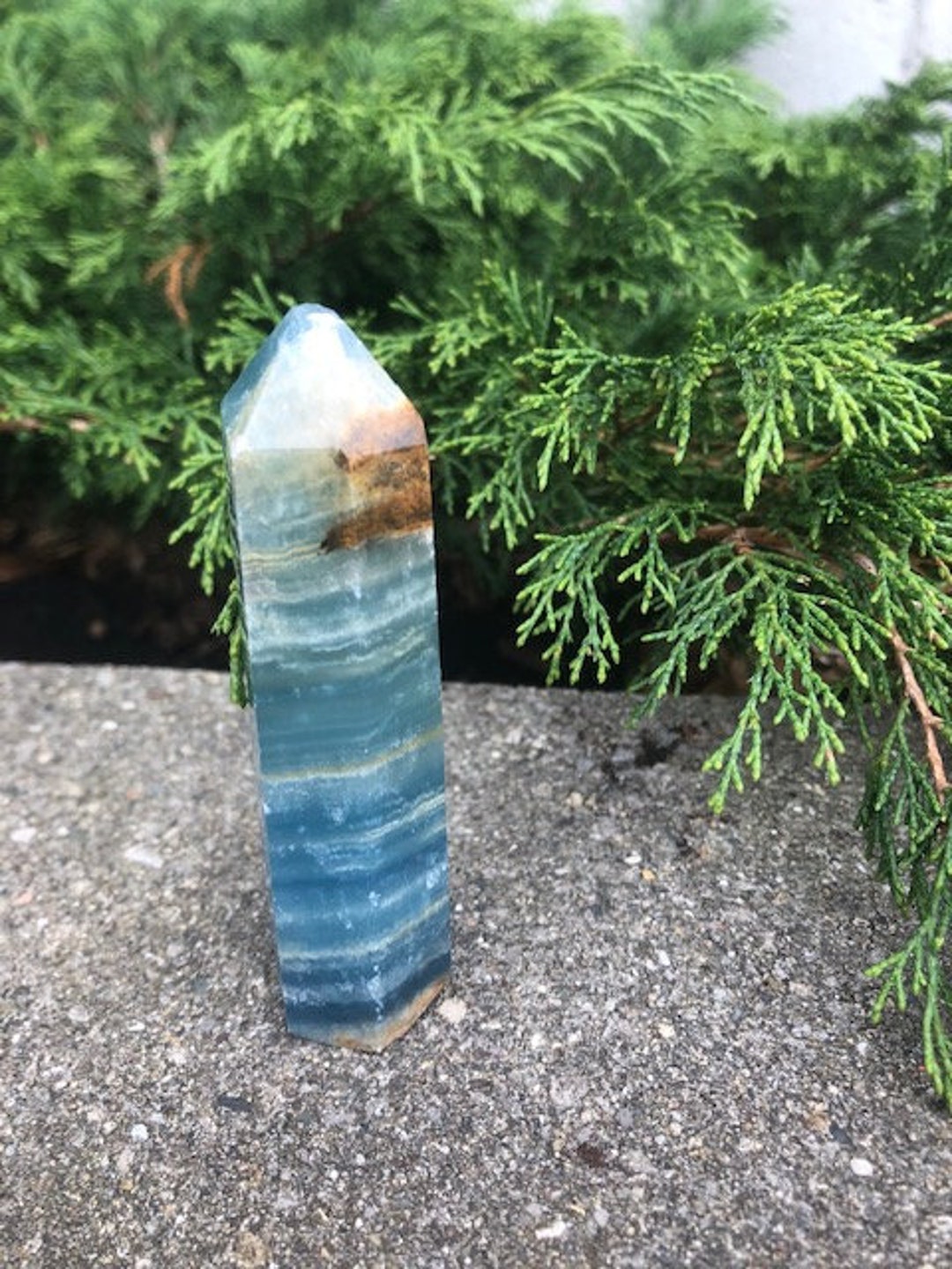 Rabattierte Crystal Punkte, Blue Onyx Point, Blue Apatite Point ...