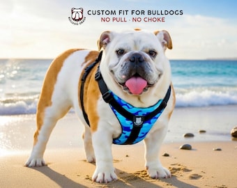 Arnés Bulldog Grade 2.0: ajuste personalizado, a prueba de fugas, con asa acolchada y presilla para cinturón de seguridad de automóvil. Diseñado específicamente para bulldogs.