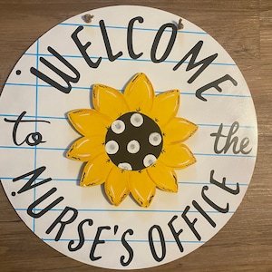 School Nurse Interchangeable Door Hanger/Personalized School Nurse Interchangeable Door Hanger/Handpainted Interchangeable Door Hanger