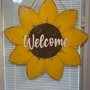 Welcome Sunflower door hanger/Summer door hanger/Yellow sunflower door hanger/Floral door hanger/welcome door hanger