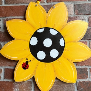 Ladybug sunflower door hanger/Summer door hanger/Yellow sunflower door hanger/Floral door hanger